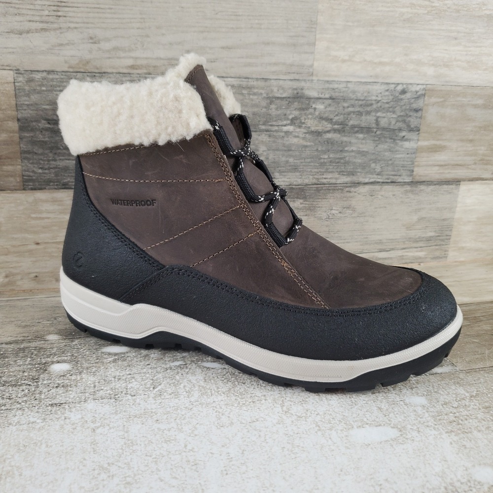 Ecco Trace Lite Womens Winter Boot Sz 7 - 7.5 Black Dark Clay Leather Waterproof